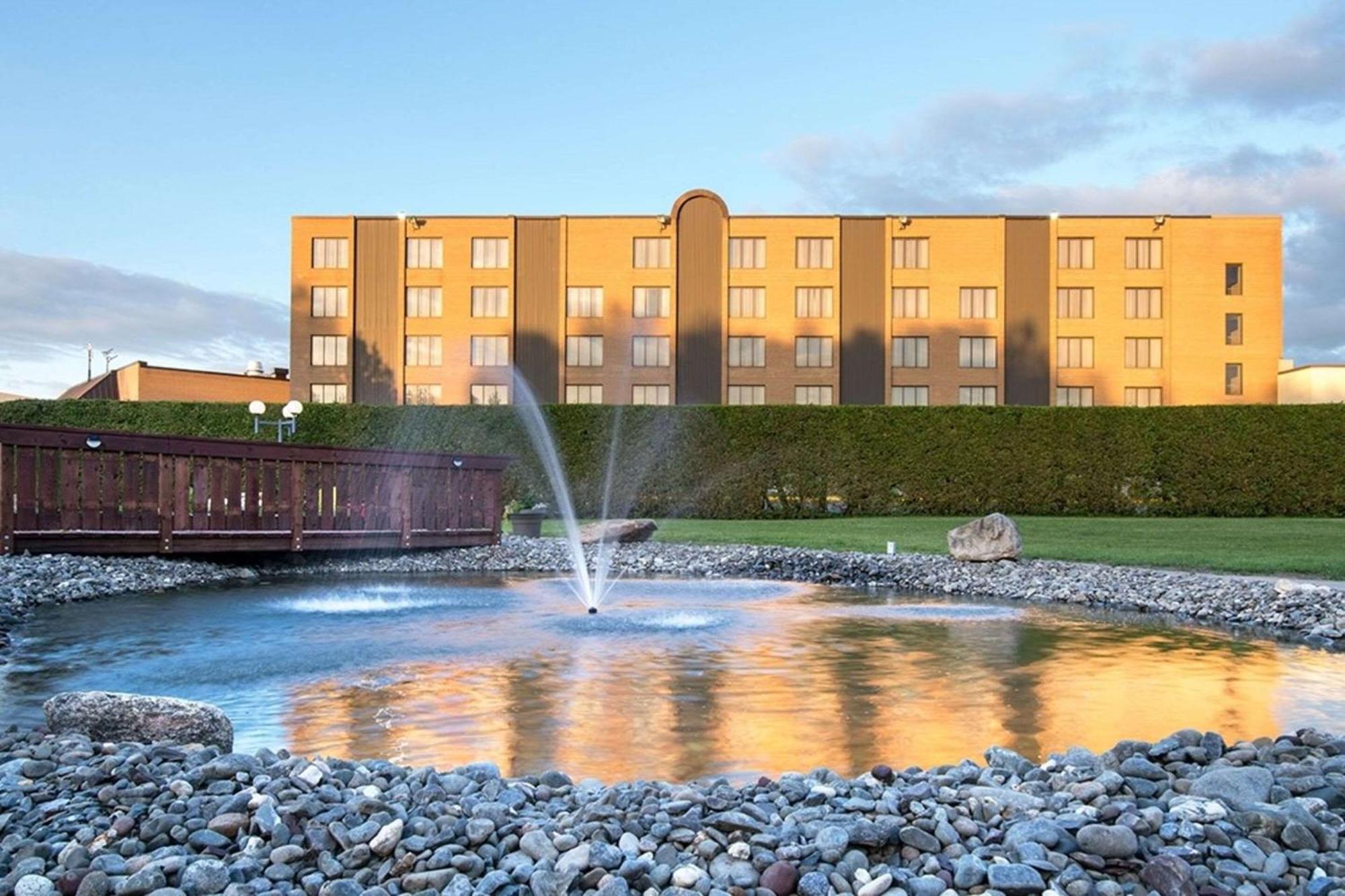 Hotel Le Victorin, An Ascend Hotel Collection Member Викториавил Екстериор снимка